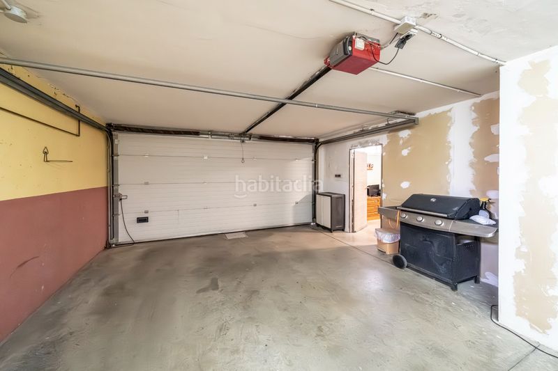 Foto df4698aa-2b6e-434e-900e-aa0b495a6d80. Chalet  independiente con piscina en Chiloeches