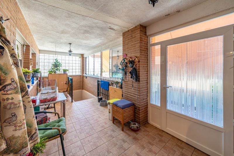 Foto f8529e43-6a84-440f-a171-0c321b6abde7. Chalet  independiente con piscina en Chiloeches