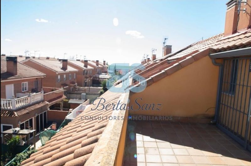 Foto 49d9955b-01a9-4d80-9e57-ee40b3757909. Casa adossada amb calefacció aparcament a Pioz