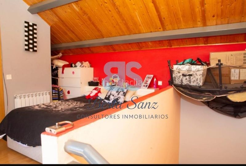 Foto bdaceb19-b08d-4dc2-823e-8e41c3372acd. Casa adossada amb calefacció aparcament a Pioz