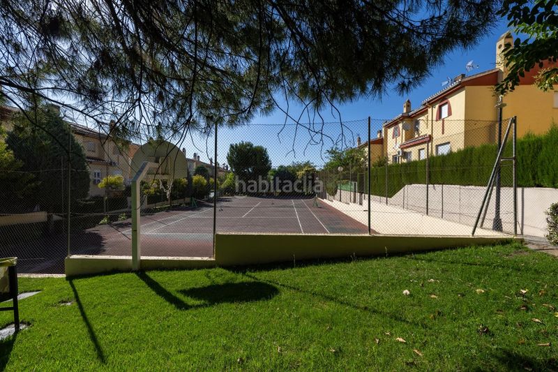 Foto 71511d40-349e-47d7-9f43-92df1209a4fd. Casa aparellada amb calefacció aparcament piscina a Ogíjares