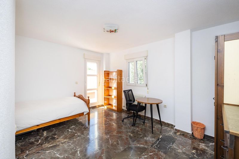 Foto d08177dd-2a0b-42bd-ba0e-92ddee9956a4. Casa aparellada amb calefacció aparcament piscina a Ogíjares