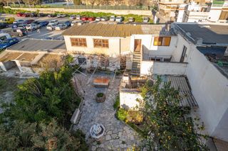 Etagenwohnung  Calle calle lora tamayo 11-13. Edificio!!! tres amplios pisos, local comercial , garajes y gran