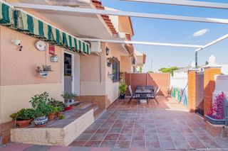 Casa adossada a Villa de Otura. Magnífico precio!!! adosada para entrar a vivir en otura!