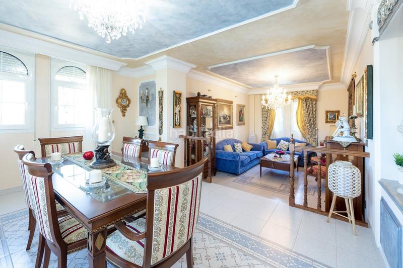 Foto a265f410-ea76-48ee-8a5d-77e4a7938ed6. Chalet impresionante villa de cuatro plantas en urbanización los cerezos de gojar!! en Gójar