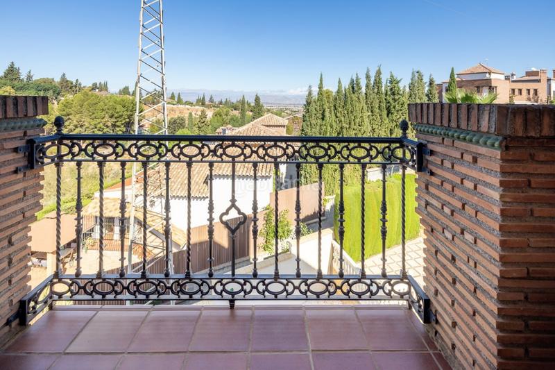 Foto a6619812-1cad-460e-8ead-3d96c5c69db9. Chalet impresionante villa de cuatro plantas en urbanización los cerezos de gojar!! en Gójar