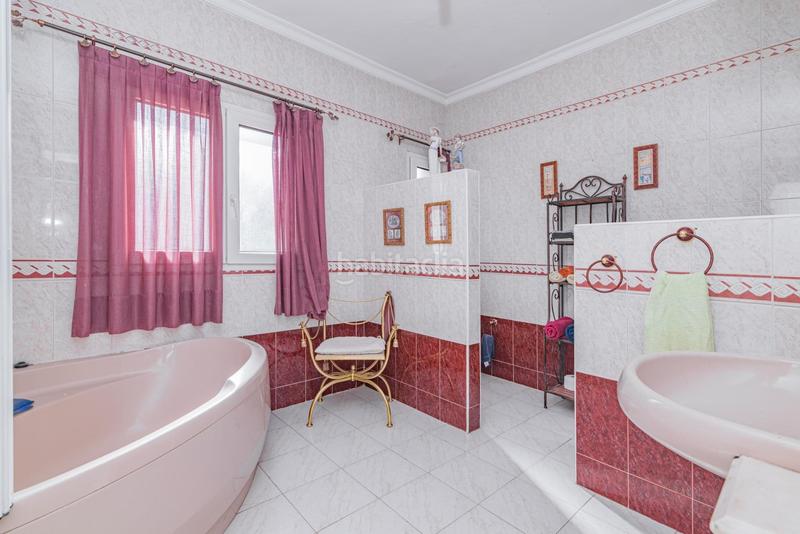 Foto bdb55b0c-eab2-468a-8612-8b74179f5133. Chalet lujoso chalet en Barrio de la Vega Monachil