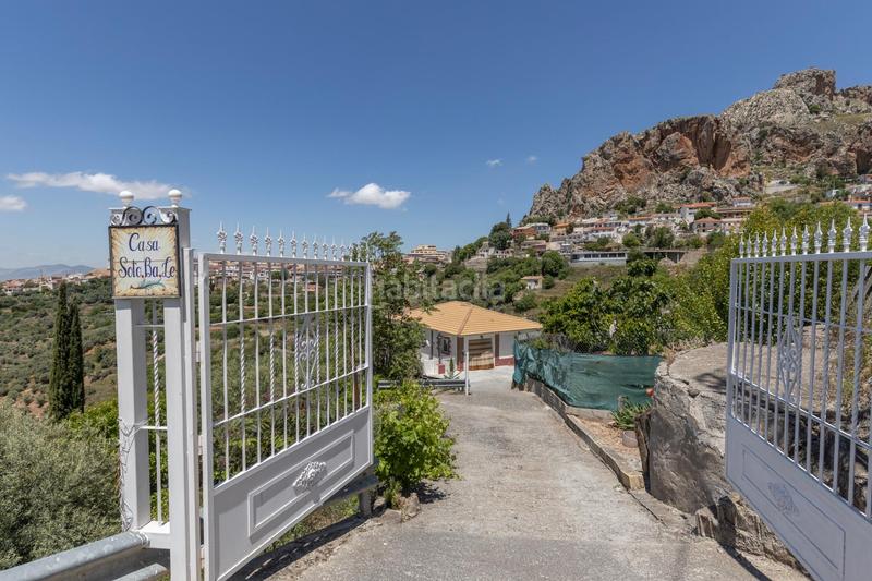 Foto d41fffdc-f3cd-40de-839e-51656fa5d898. Chalet  en cogollos vega en Cogollos de la Vega