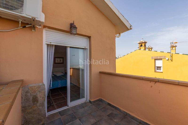 Foto d4d94304-c133-4105-8b98-8c28c0b4eeb8. Chalet avec chauffage parking piscine dans Cumbres Verdes Zubia (La)