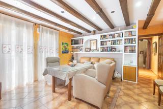 Casa en San Francisco Javier. Casa unifamiliar cerca de traumatología