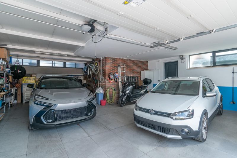 Foto cdf4c112-73b4-4f4d-a857-25d27d3bd33c. Xalet amb aparcament piscina a Polideportivo Alhendín