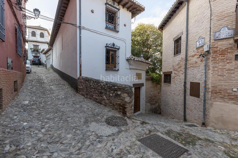 Foto 1223fd75-d271-4061-b17a-5468cd4d6768. Casa estupenda casa en el realejo......junto a cuesta gomerez !!! en Granada
