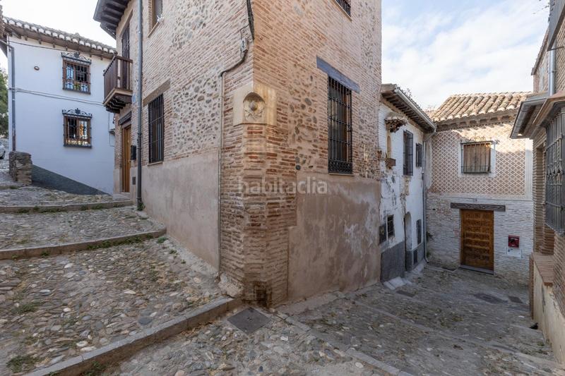 Foto 204f96e1-8796-4c4f-b6b0-b9867d960f02. Casa estupenda casa en el realejo......junto a cuesta gomerez !!! en Granada