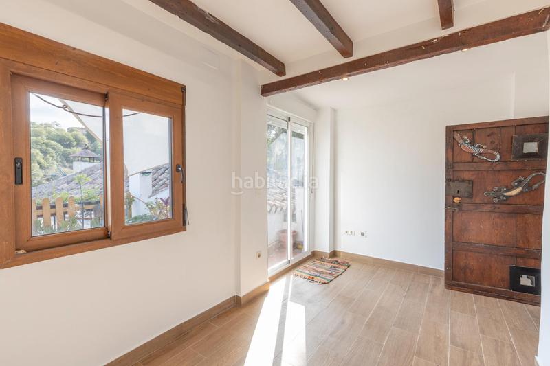 Foto b508aef5-6257-4c25-b6eb-45cbd647e073. Casa estupenda casa en el realejo......junto a cuesta gomerez !!! en Granada