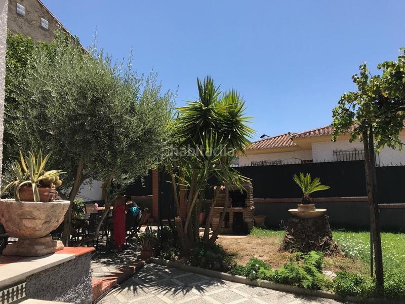 Foto 7b7b13da-a326-456e-b59c-6acc7dff6a21. Chalet magnífico chalet en pleno centro de la zubia!!! como gran casa o para la construcción de viviendas!! en Zubia (La)