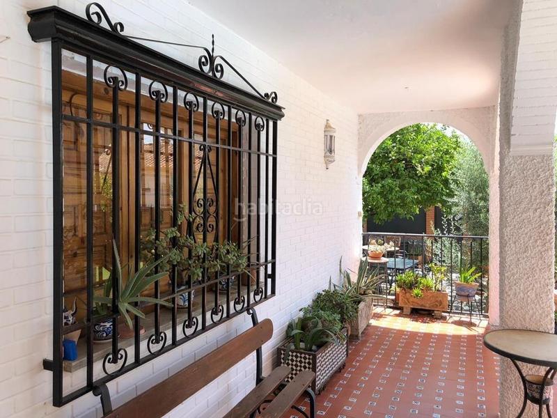 Foto c0277c9a-37fb-4dc3-9345-c1f969ce3597. Chalet magnífico chalet en pleno centro de la zubia!!! como gran casa o para la construcción de viviendas!! en Zubia (La)