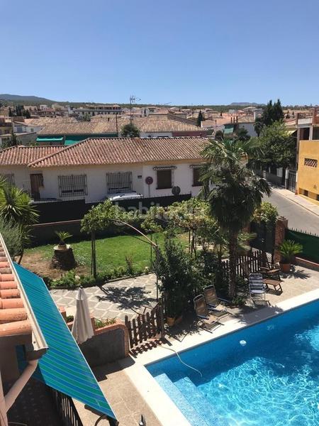 Foto fc230238-fccb-48d9-8819-87176fc1c95a. Chalet magnífico chalet en pleno centro de la zubia!!! como gran casa o para la construcción de viviendas!! en Zubia (La)