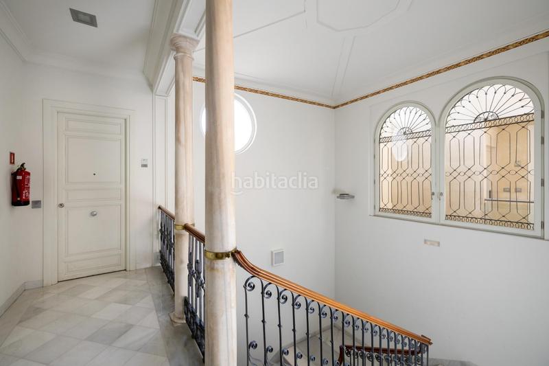 Foto ca31bf6e-3a9d-4869-b071-ae05f1b5369b. Dúplex impresionante piso en dos alturas en el corazón en Granada