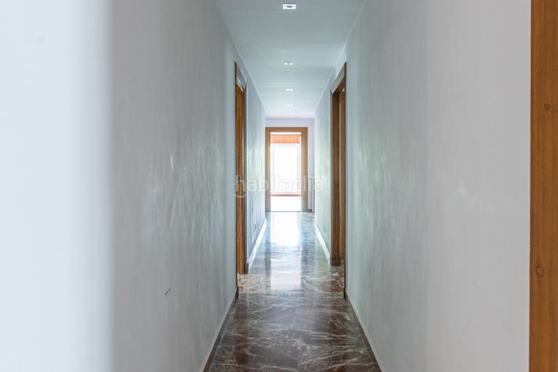 Foto f2a0dd2c-ca03-45cb-87f4-4b5aea30a771. Piso en plaza plaza del campillo 5 espectacular piso en pleno centro !!! en Granada
