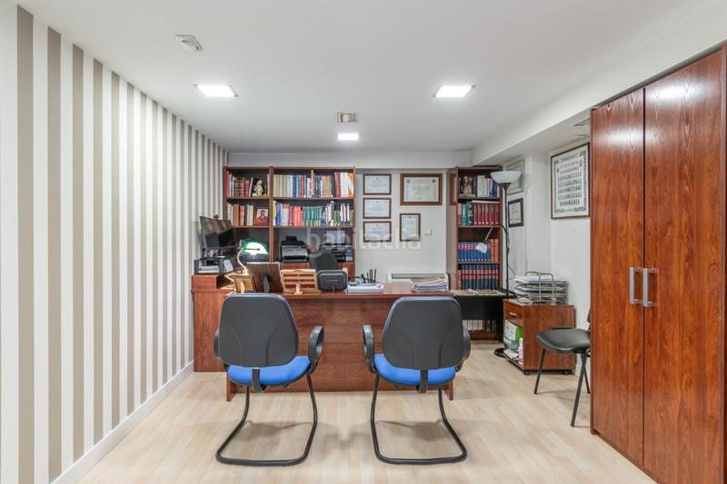 Foto 8aa7a17f-be68-4936-81e2-1dd98df9665d. Local comercial en calle tejeros 2 magnífico local en el centro !!! en Motril