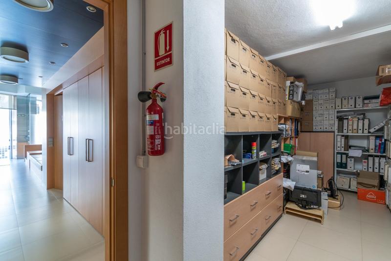 Foto a2d10ee6-16e6-4c40-8267-da9599e1ca69. Local comercial en calle tejeros 2 magnífico local en el centro !!! en Motril