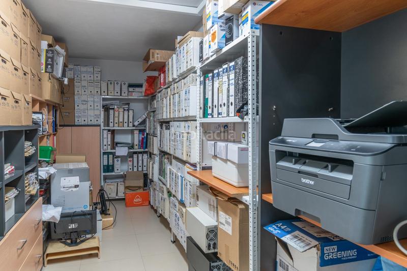 Foto b7872c41-83c5-4f84-8f94-8c068bc2b1cf. Local comercial en calle tejeros 2 magnífico local en el centro !!! en Motril