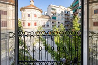 Édifice  Plaza campillo bajo. Impresionante edificio en pleno centro de granada!!!!