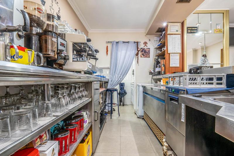 Foto 014fa5f3-ab5e-473b-ad2f-435299435755. Locale commerciale in plaza del ángel 2 in Barrio de Zaidín Granada