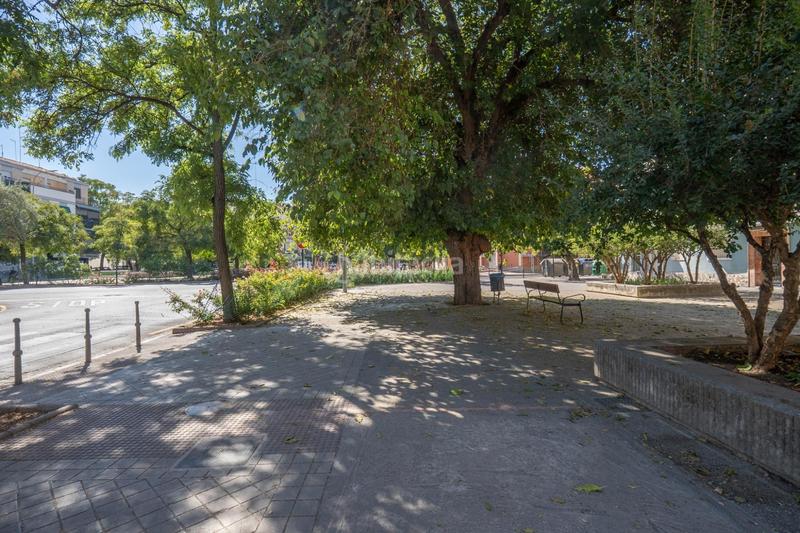 Foto a1db3a59-685a-4d51-acd1-a34d772ac7f5. Locale commerciale in plaza del ángel 2 in Barrio de Zaidín Granada