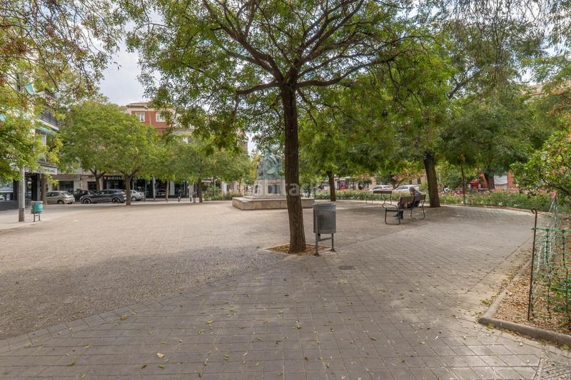 Foto c5ddf8c6-d11e-4f7a-87ef-c28cc4f70a8d. Locale commerciale in plaza del ángel 2 in Barrio de Zaidín Granada