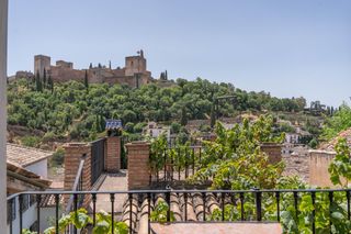 Casa  De carvajales. Dos magníficas casas en el albaicín con vistas panorámicas a la