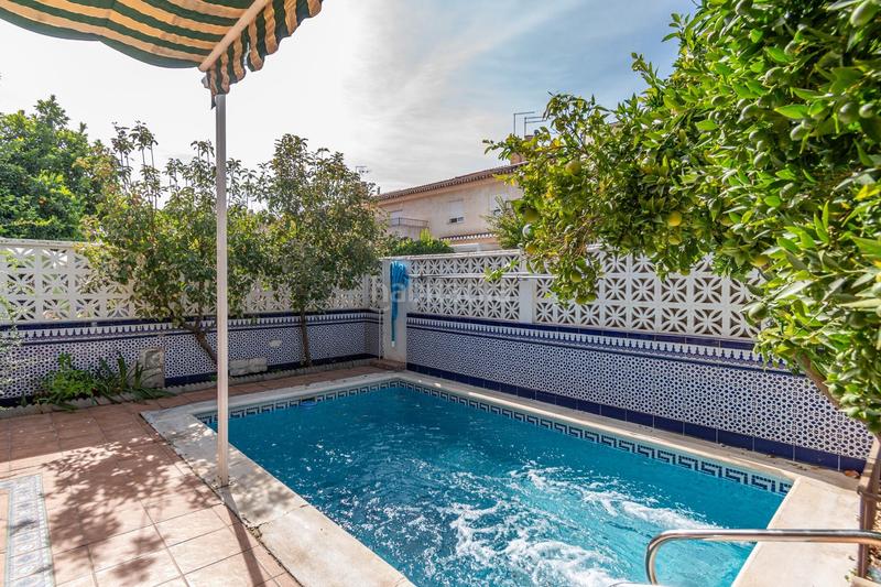 Foto 56e310ca-0ff0-4f7f-850f-685aa281431f. Reihenhaus in calle de tarifa 5 in Híjar Gabias (Las)