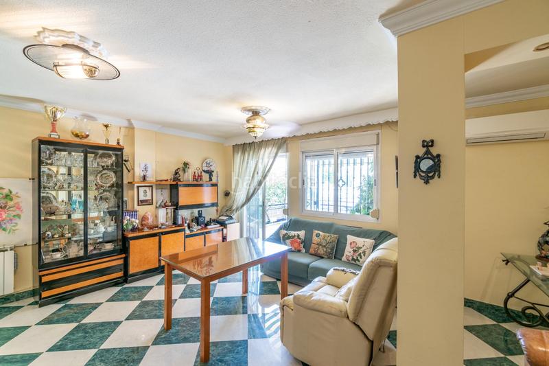 Foto ff7e46fa-7863-4877-9dda-b92796c9fad7. Reihenhaus in calle de tarifa 5 in Híjar Gabias (Las)