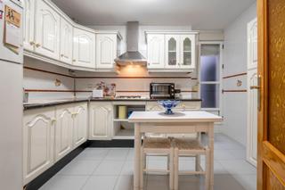 Ground floor  Calle ganivet. Precioso piso de 2 dormitorios en armilla a 100 metros de la par