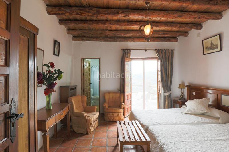 Foto e4e7d73f-68b3-48d0-9e35-3df427bfeeb3. Xalet amb aparcament a Busquístar