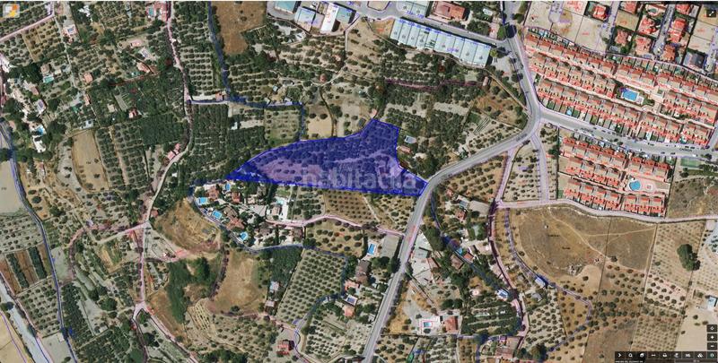 Foto db8f1512-2a9f-4f19-ae42-e4665f37d323. Masia amb aparcament a Gójar