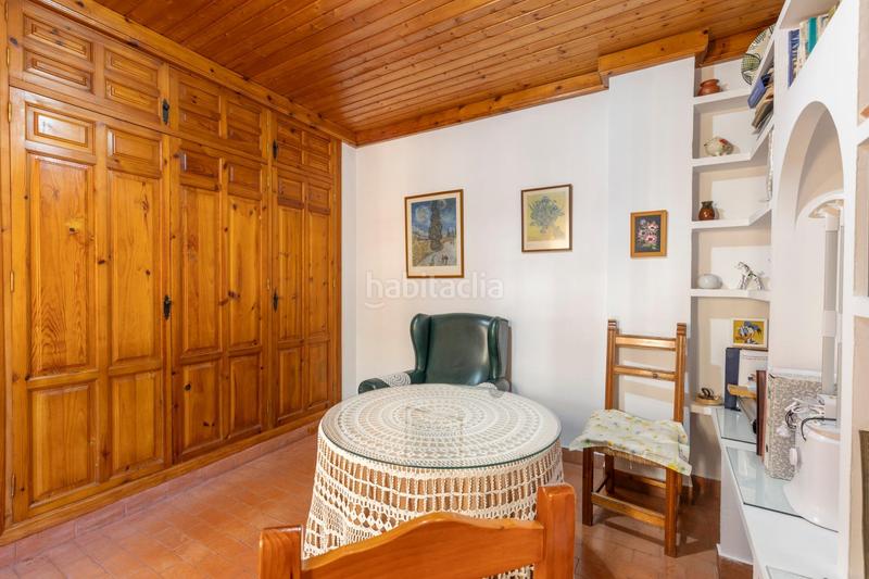 Foto 168b08b1-46fd-4fb4-b9f9-874a469a5b88. Chalet impresionante chalet en los rebites!!! con 1667 m2 de parcela. en Huétor Vega