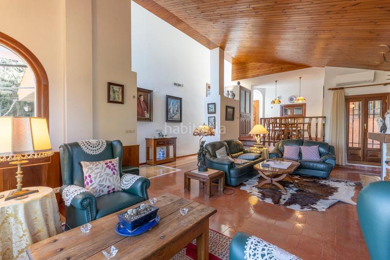 Foto 712ab5c3-b4df-4ba5-833d-31bd464fe991. Chalet impresionante chalet en los rebites!!! con 1667 m2 de parcela. en Huétor Vega