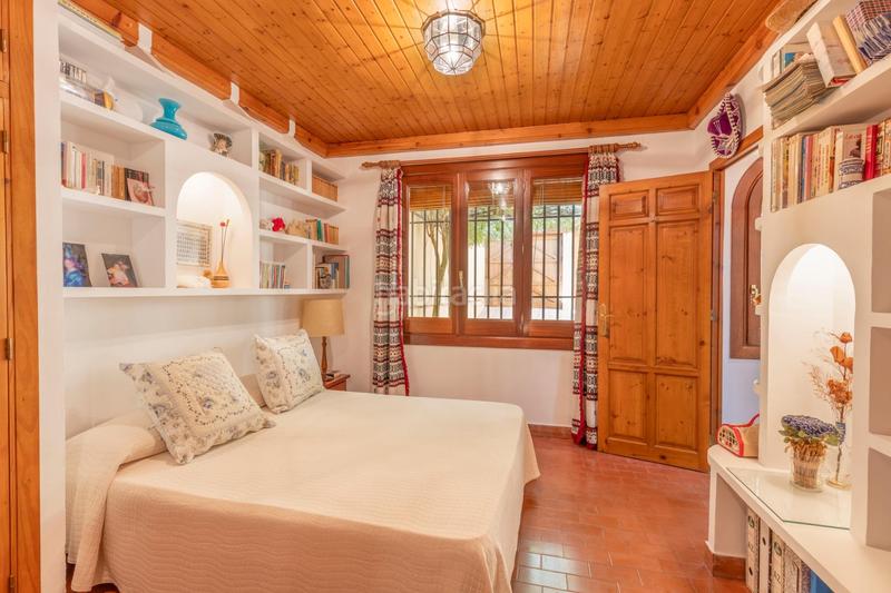 Foto 775eddfd-bc07-4da8-b380-5002723db196. Chalet impresionante chalet en los rebites!!! con 1667 m2 de parcela. en Huétor Vega