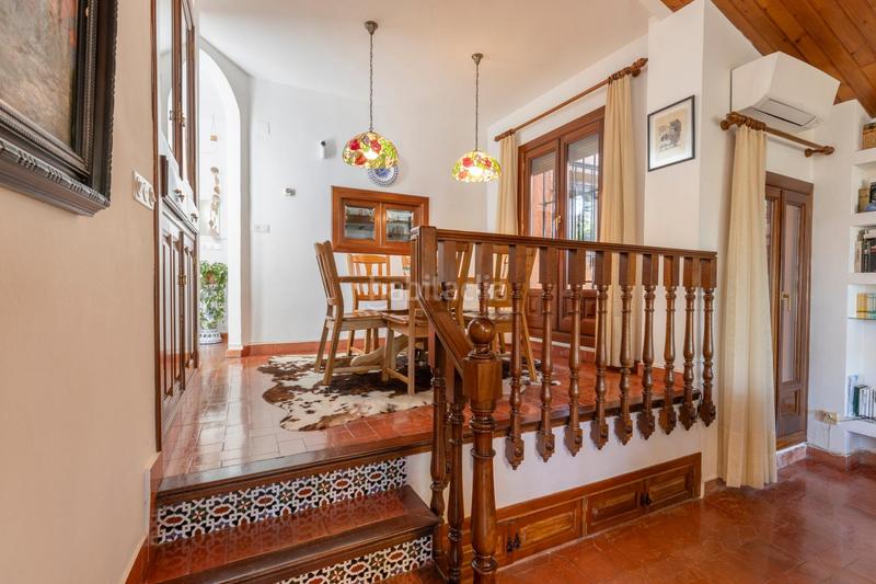 Foto a244540a-df13-42b7-892f-492e94dc3cb0. Chalet impresionante chalet en los rebites!!! con 1667 m2 de parcela. en Huétor Vega