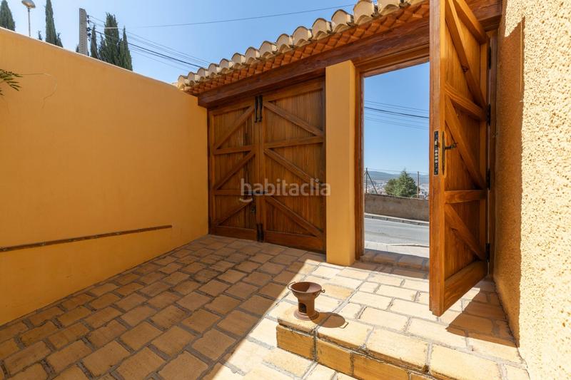 Foto b932f540-0b7a-4d26-93b9-eb23132bf4bc. Chalet impresionante chalet en los rebites!!! con 1667 m2 de parcela. en Huétor Vega