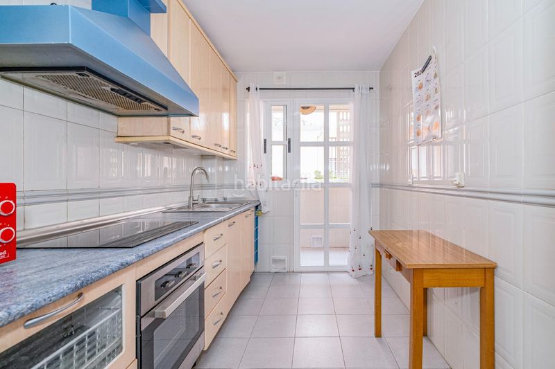 Foto 42c4c463-7db1-43da-9c34-de193254bf4e. Pis a La Zubia Ciudad Zubia (La)