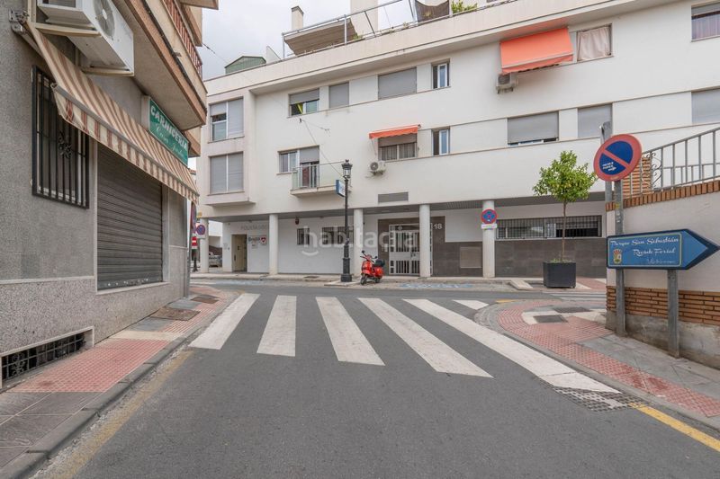Foto ebd593c1-3187-42c4-93ee-1dd72dd311e3. Casa adossada a Ogíjares