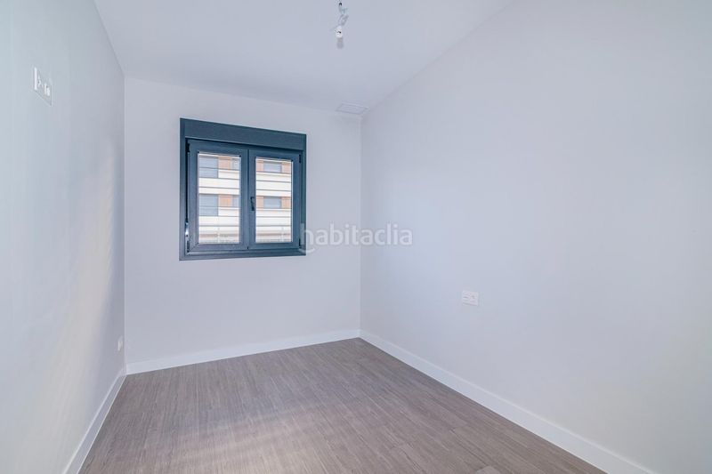 Foto 012ebf07-6137-49df-8a88-fa4c6e0abbae. Pis amb aparcament piscina a Rosaleda - Juventud Granada