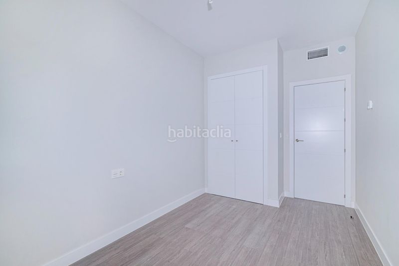 Foto 67ae4b9f-6d66-40b9-ae2b-8c31392a167e. Pis amb aparcament piscina a Rosaleda - Juventud Granada