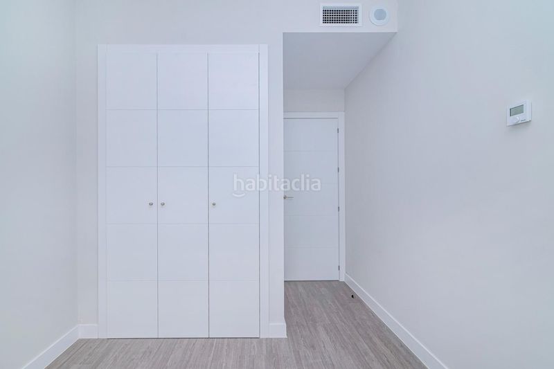 Foto 697aae14-b3c1-4c84-b1ec-4d7d522861a1. Pis amb aparcament piscina a Rosaleda - Juventud Granada