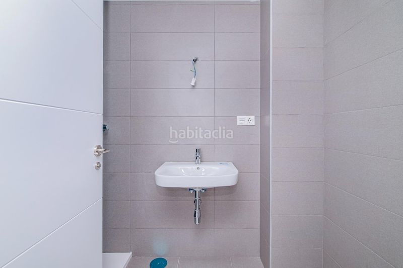 Foto c8517880-182c-4e30-9802-9c67eeaaf4e2. Pis amb aparcament piscina a Rosaleda - Juventud Granada