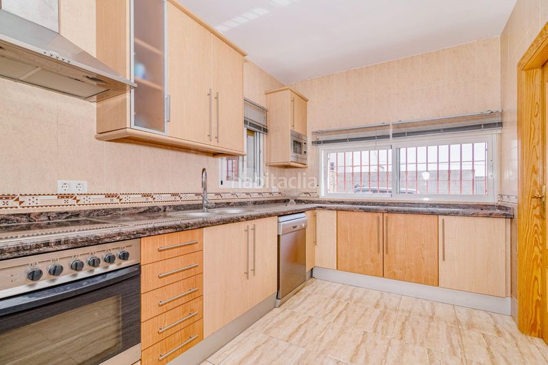 Foto 689a97e2-72e9-40a8-8b5f-e4288e9ee2ec. Xalet amb aparcament piscina a Íllora