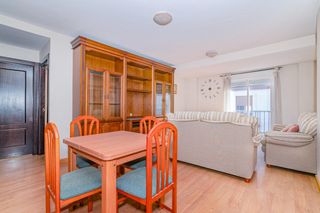 Etagenwohnung  Calle cruz de mayo. Piso en venta en ogíjares  zona tranquila y excelente ubicación