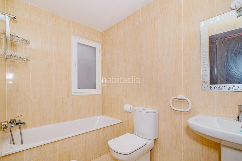 Foto 867219ae-dfa8-48d4-b396-51994e81ee13. Pis amb calefacció aparcament a Ogíjares
